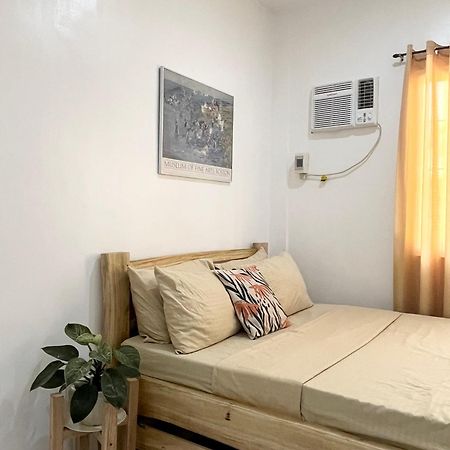 Sunnydale Apartelle -Room Accommodation Near Calatagan Beach Resorts Batangas Buitenkant foto